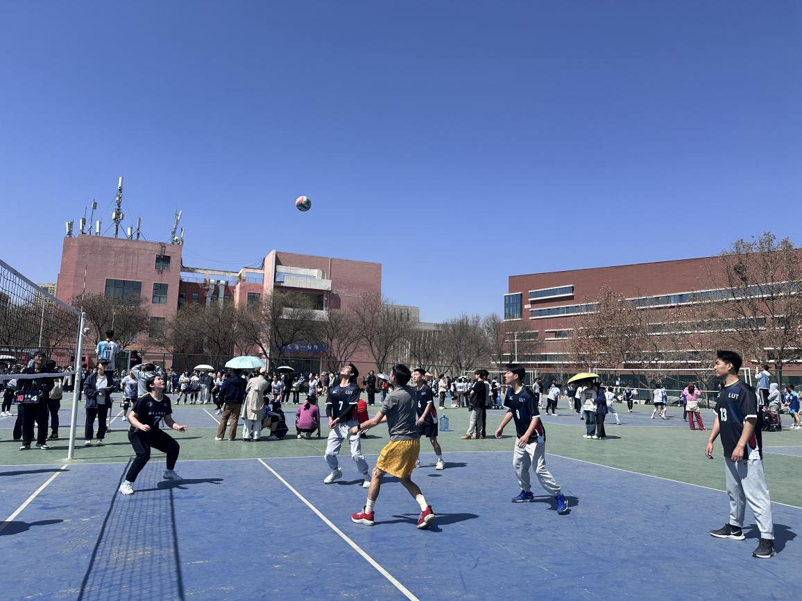 扬帆赛场 勇夺辉煌——必赢766net手机版在2025年体育运动会前期比赛中取得佳绩